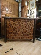 Bar Brutaliste en rondin de bois du désigner Finlandais Olavi Hanninen 1960