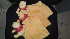 Lot 3 Doudou Winnie jaune mouchoir pull rouge DISNEY