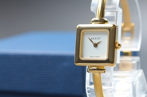 Montre femme gucci 1900l qz - or,