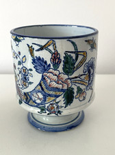Ancien petit pot en faience de