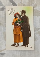 Carte Postale Ancienne Fantaisie Bonne Année Homme et Femme Chapeaux