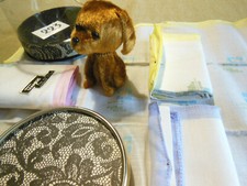 Boite à mouchoirs tissu ancienne Plastique ronde et peluche 4 mouchoirs TISSGAR