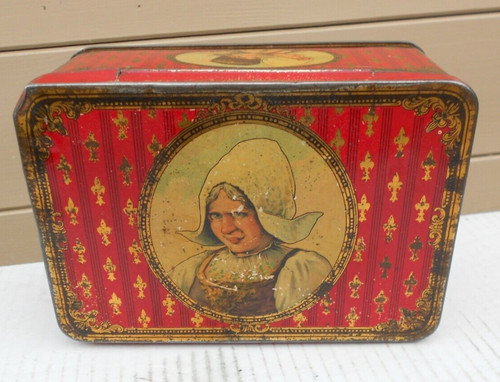 Ancienne boîte gâteau en - à,