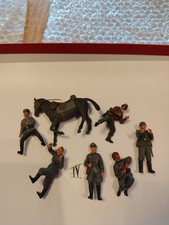 Maquette 7 Figurines 1/35eme