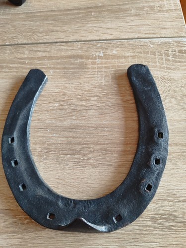 Ancien fer cheval - ancien,