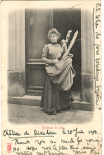 Paris (75) – Petits métiers « Porteuse de Pain » - rare Carte postale ancienne