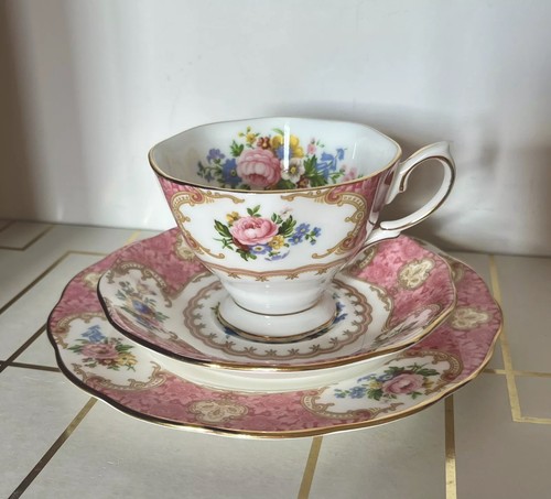 Ensemble tasse thé - à,