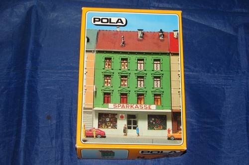 Pola maquette banque - pola, n