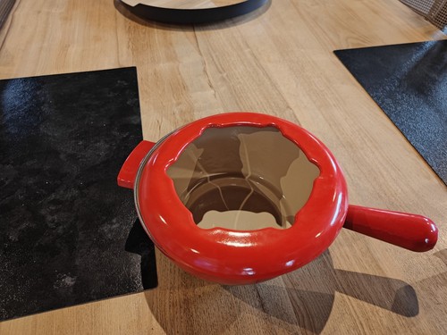 Creuset cerise ensemble à - ensemble,