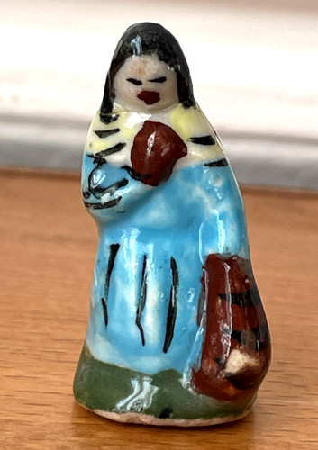 Grande fève ancienne femme - grande,