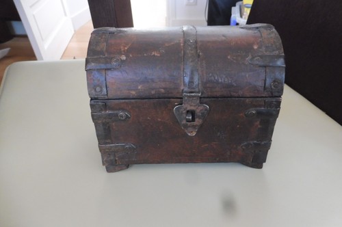 Boite coffre coffret - , ancien