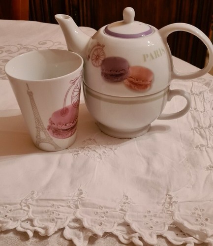 Charmante théière tasse - théière, et