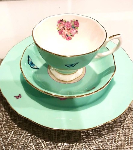 Ensemble assiette tasse et - assiette,,