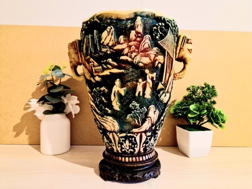 Vase indien sculpté - , en