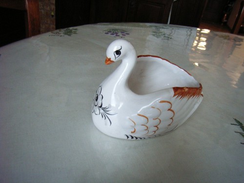 Cygne faience cache - cygne,