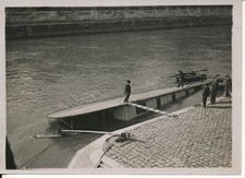 Paris c. 1920 - Péniche