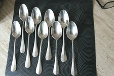 9 cuillères de table métal