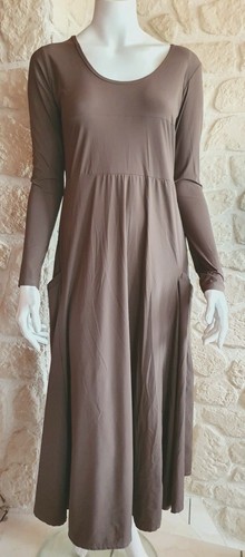 Robe marron avec - , poches