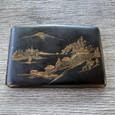 Boite à cigarettes ancienne