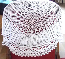 CHALE PELERINE CROCHET MAIN
