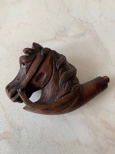 Jolie pipe bois sculpté - pipe,
