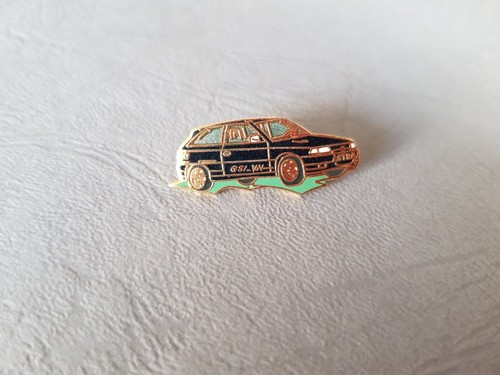 Pin auto car voiture - pin's,