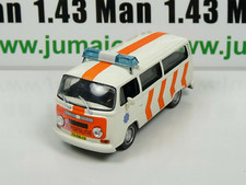 PM17 1/43 IST deAgostini Police du Monde : VOLKSWAGEN T2 Pays-Bas Politie Kombi