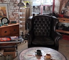 Bendic International Fauteuil Morley Wing Chair Grande Cuir Capitonné 