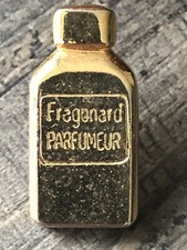 PINS PIN’UP BADGE BROCHE