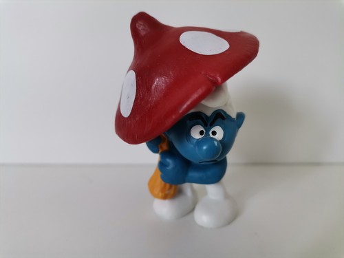 Figurine schtroumpf avec - figurine,