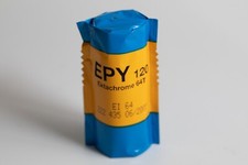 PELLICULE FILM-Kodak ektachrome 64T argentique e-6 2001--64 ISO TUNGSTENE FORMAT