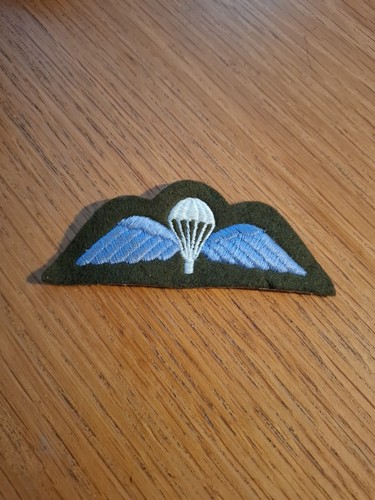 Brevet parachutiste - de,