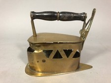 Ancien FER à repasser À BRAISE Hollandais en laiton 19e Siècle
