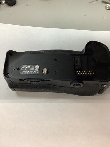 Nikon d10 battery grip oem - mb-d10, grip/oem
