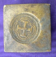 POIDS MONETAIRE DE L'OCTUPLE PISTOLE DE CHARLES QUINT :  XXI deniers :  26,9g