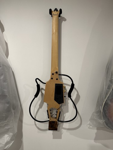 Guitare électrique voyage - de,