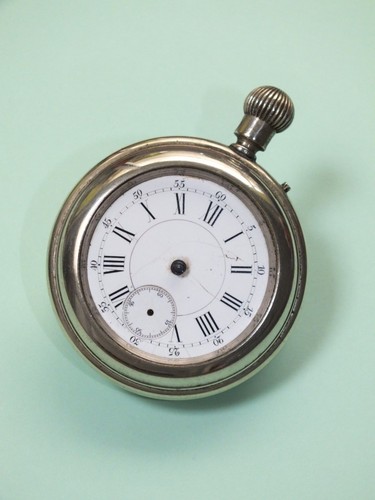 Ancienne grosse montre - , à