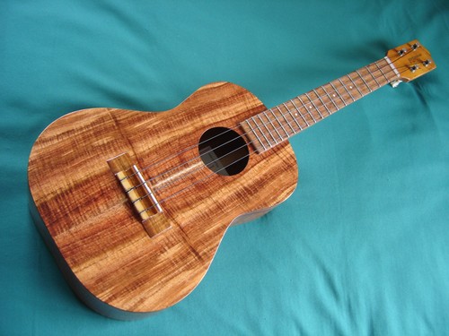 Vintage kamaka all - vintage, *all-koa*