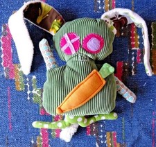 RP/ DOUDOU PELUCHE LES MALICES D'ALICE LAPIN VERT CAROTTE EXC ETAT