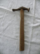 TRES ANCIEN MARTEAU DE