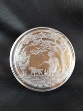 Baccarat / Boîte à poudre? en cristal gravé scène religieuse ange guidé / XXe