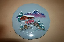 Plat à gâteaux en Emaux de Longwy  - Fond gris - M.P. Chevallier - Chalet