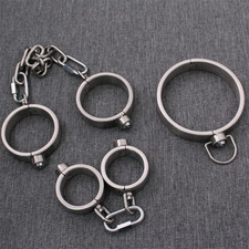 Menettes Chevilles Et Collier