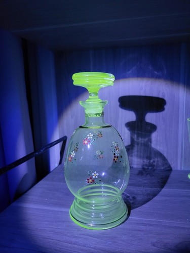 Ancienne carafe en - ,