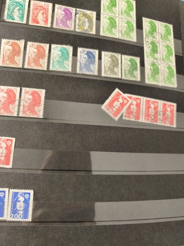 Lot anciens timbres