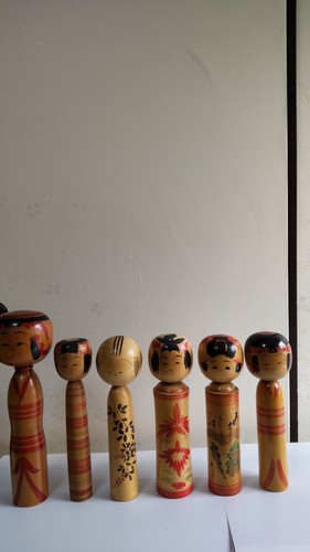 Traditional kokeshi - ,