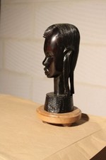 Statue en ébène du bassin du