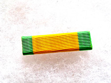 Une barrette de médaille