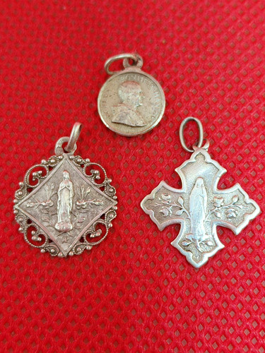 Lot de 3 anciennes - ✝️,