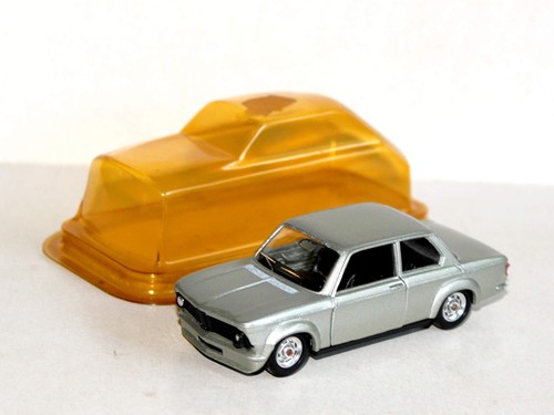 Solido 28 bmw 2002 - 1/43,